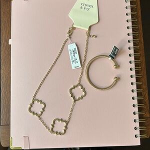 Crown & Ivy Gold Clover Necklace
Banana Republic bracelet 
Sold together 
New